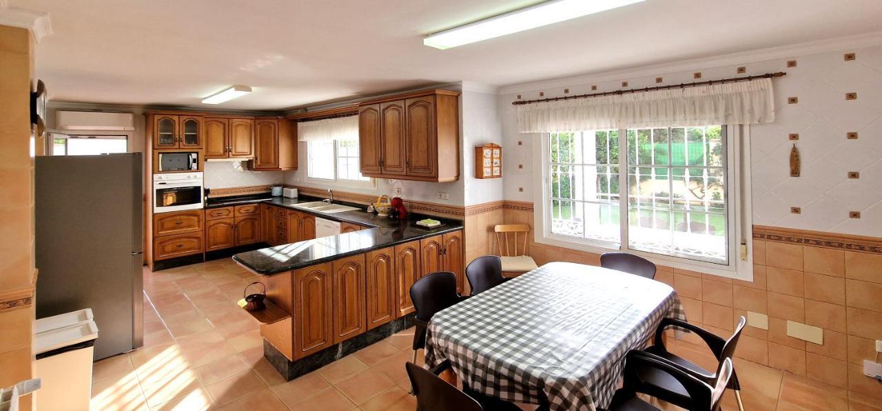 Golden Villa Costa Del Sol - Big Private Pool - Bbq - Good Location Fuengirola Exterior photo